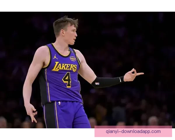 南湾湖人大胜毒蛇进西决 克内克特24分13篮板领衔胜利